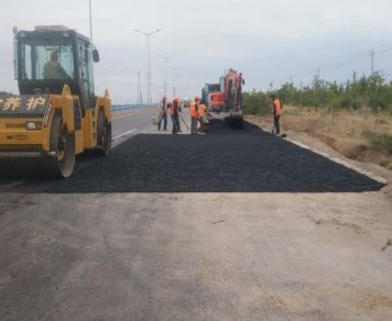 【交通動態100期】抓養護、保暢通、促安全-吳忠市交通運輸局開展路面病害搶修工作